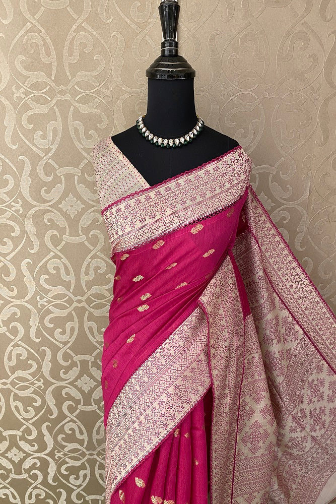 Magenta Munga Banarasi Silk Printed Saree With Resham Work, With Unstiched Blouse
