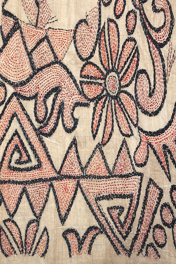 Offwhite Tussar Embroidery Saree With Kantha Work Border, With Unstitched Blouse