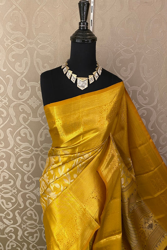 Gold Pure Tissue Kanjeevaram Silk Saree With Blouse