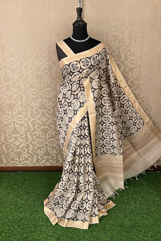 Offwhite Black Munga Silk Printed Saree Zari Border With Blouse