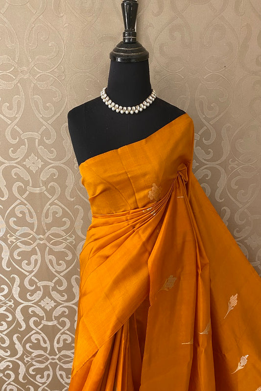 Rust Orange Poona Silk Saree Golden Zari Woven Buttas,With Blouse