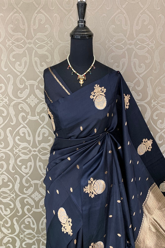 BLACK POONA SILK SAREE WITH HAND WOVEN BUTTAS