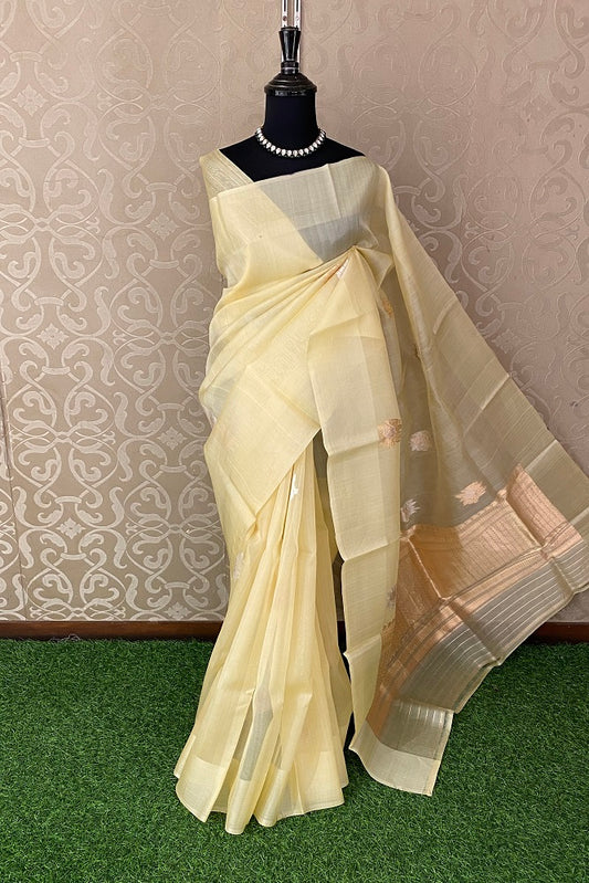 Offwhite Kora Banarasi Silk Saree, With Blouse Piece