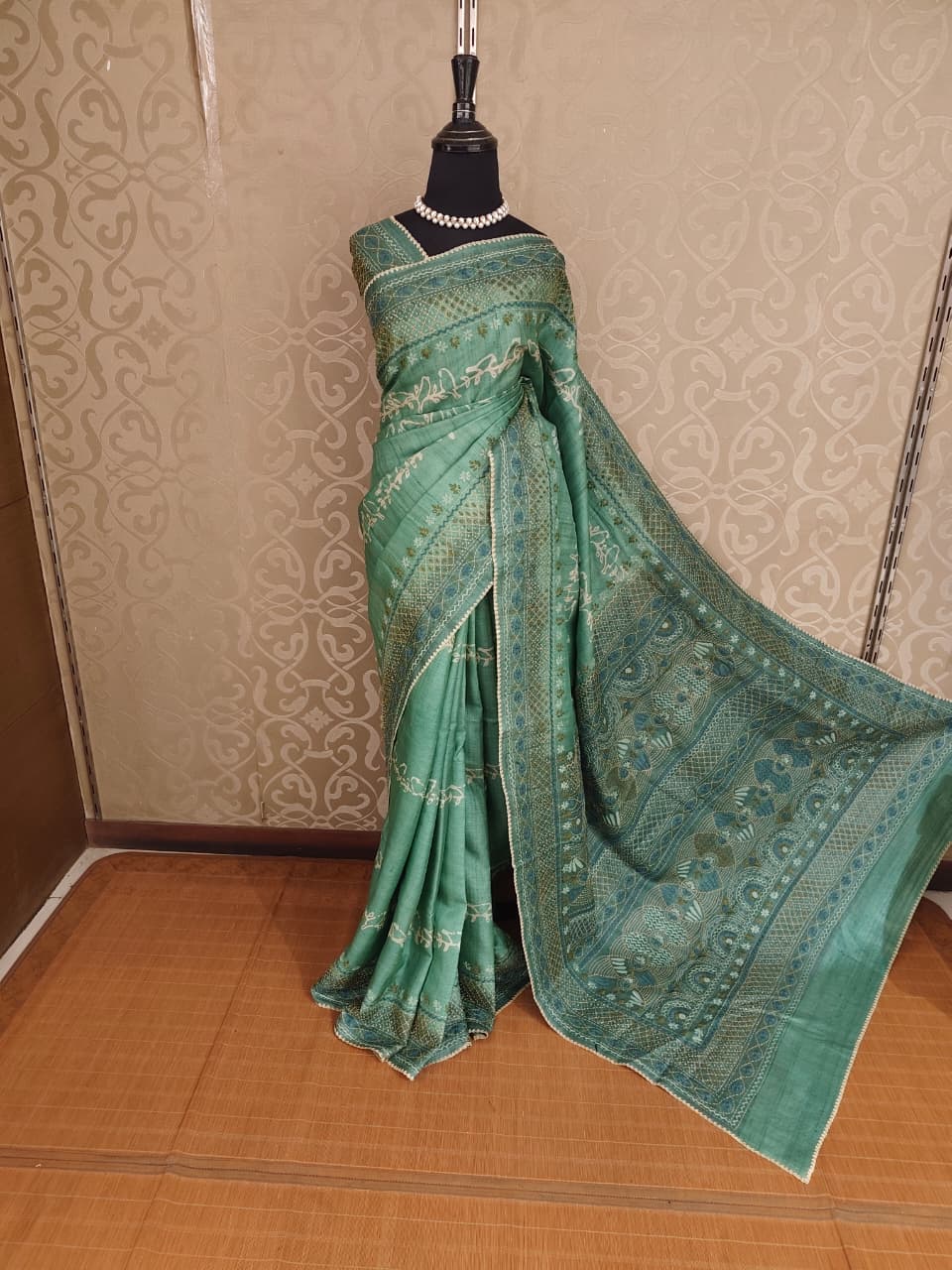 Sea Green Tussar Hand Embroidery Saree, With Unstitched Blouse